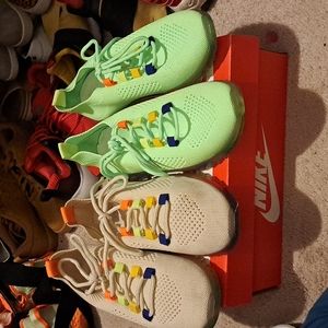 2 pair of tennis shoes